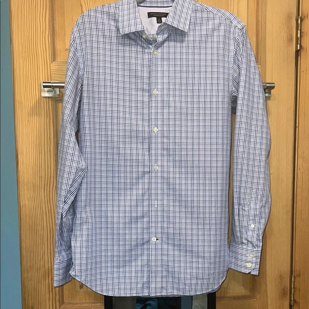 Banana Republic Men's Blue and White Plaid Dress Shirt